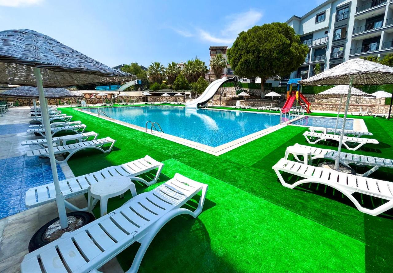 Hotel First Class Didim Buitenkant foto