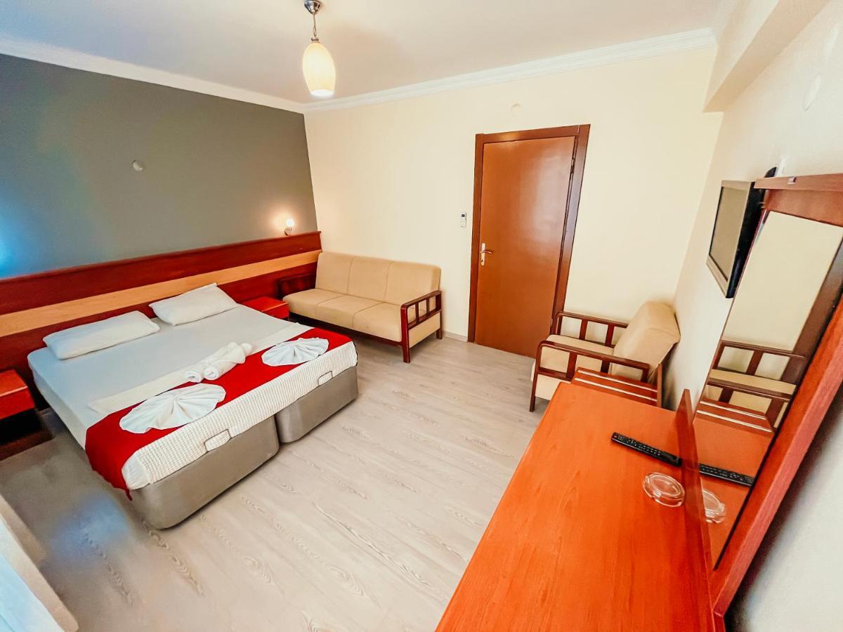 Hotel First Class Didim Buitenkant foto