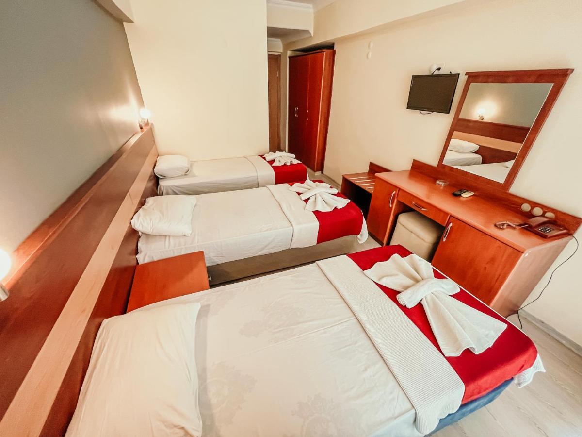 Hotel First Class Didim Buitenkant foto