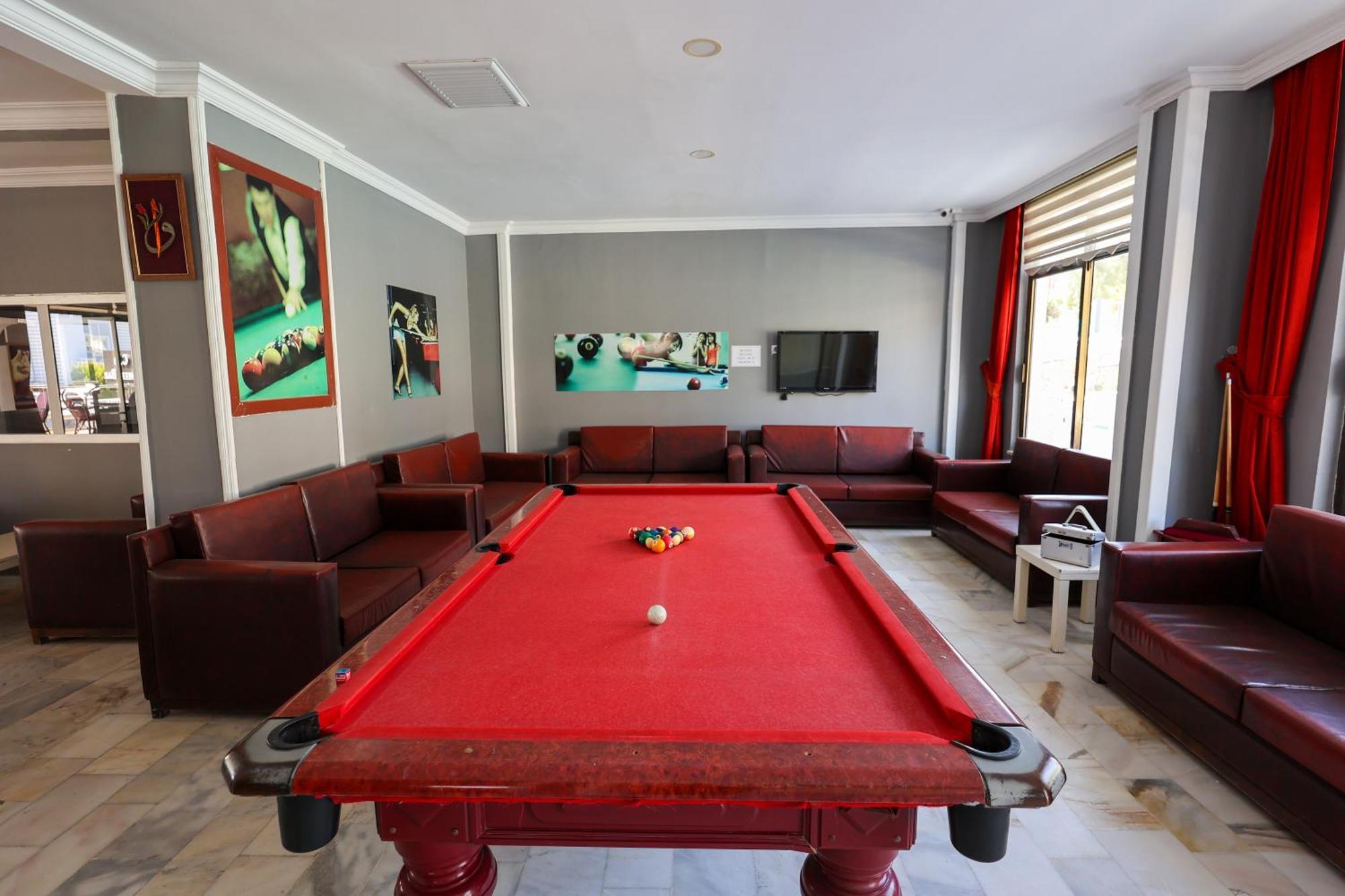 Hotel First Class Didim Buitenkant foto